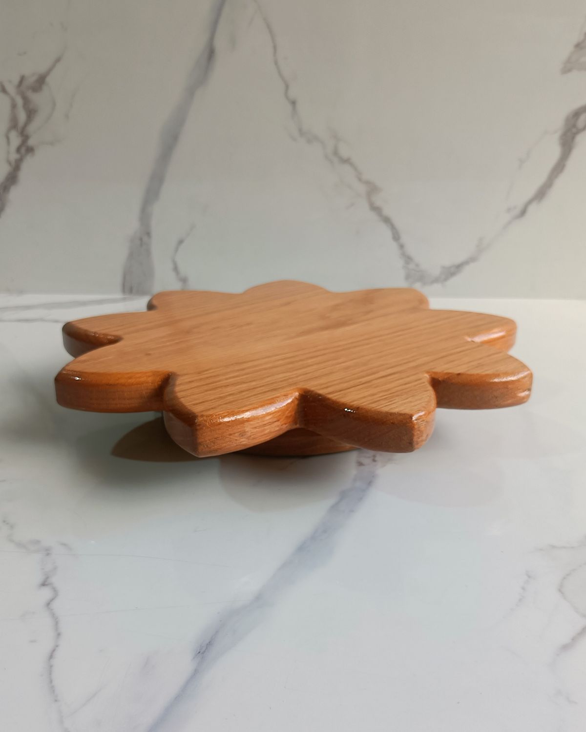 Daisy Cake Stand