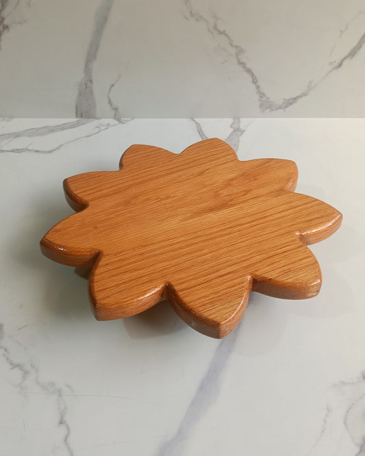 Daisy Cake Stand